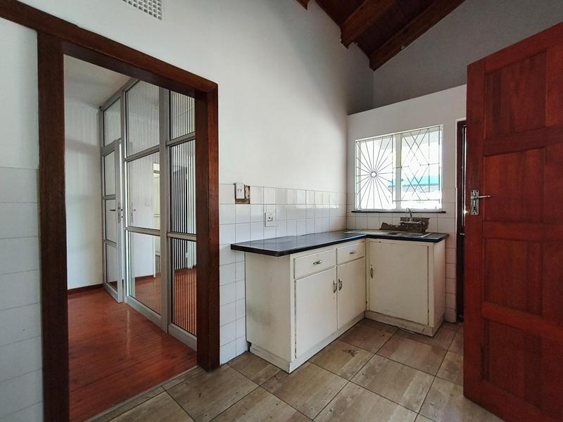 To Let Commercial Property for Rent in Mthata Eastern Cape
